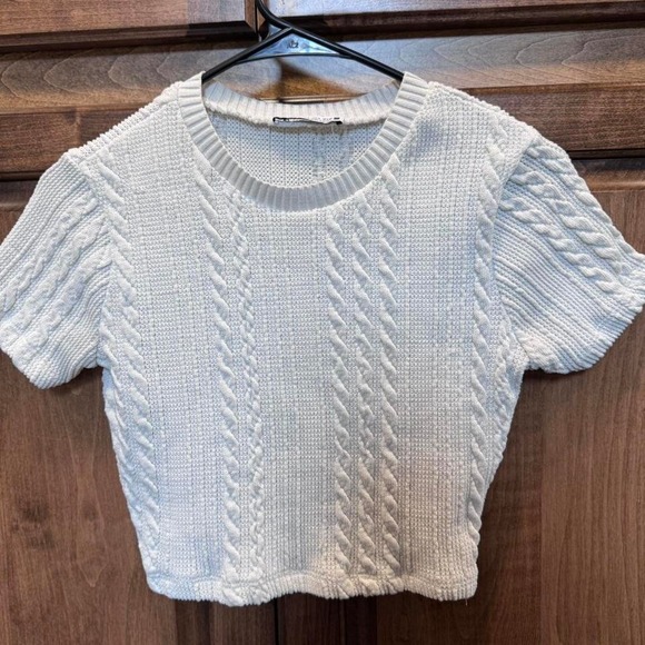 Zara Sweaters - ZARA Cable Knit Cropped Short Sleeve‎ Sweater | White | Size S